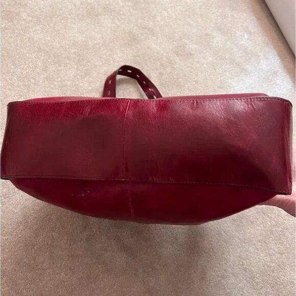 HOBO Marley Red Raspberry Burgundy Distressed Leather Shoulder Bag - Picture 8 of 10
